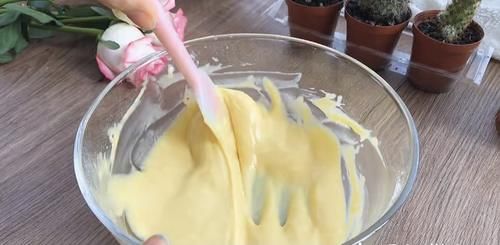 可以拉丝的肉松小贝，细腻柔软又湿润，自己在家就能做