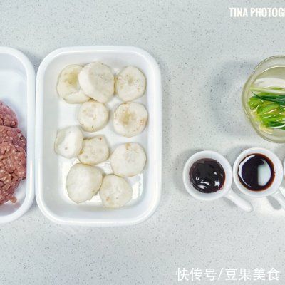 这是我吃过全宇宙最好吃的马蹄嫩肉饼