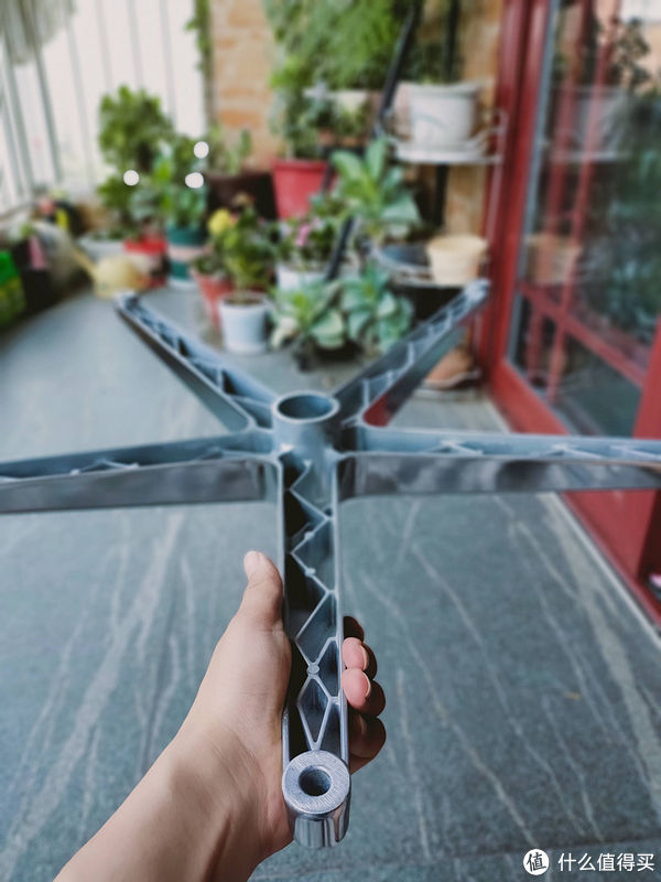 穷人|穷人的剁手清单 篇六十四：是什么让我又买了一把享耀家人体工学椅？当然是舒服