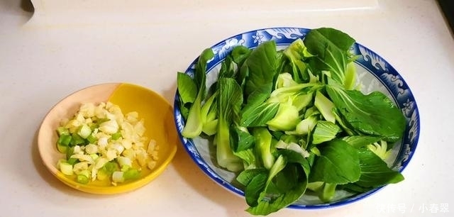 香菇炒油菜不入味?香菇是否要焯水?一个小技巧决定成败