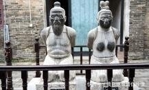 忍不住|史上最可恨的三大奸臣,其中一个现在看到雕像,都会忍不住打两下