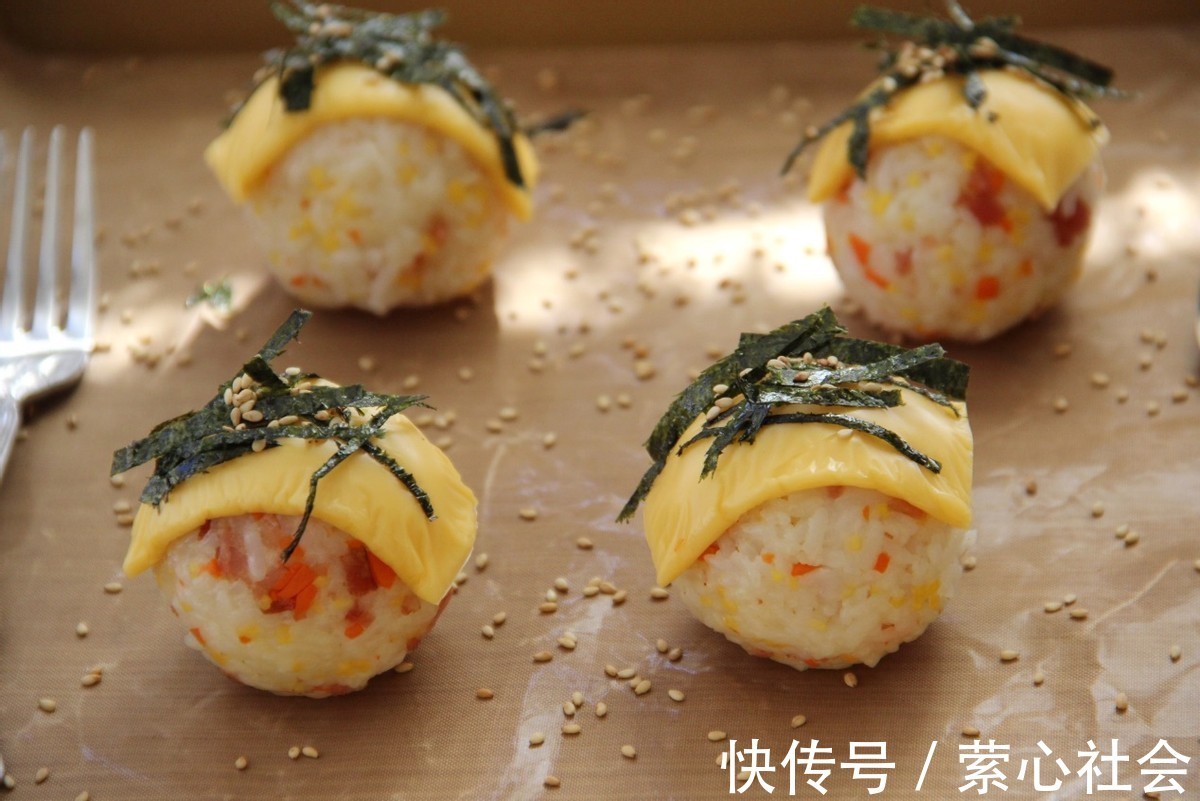 搭配|饭团搭配芝士，在家制作方便简单，好吃又美味