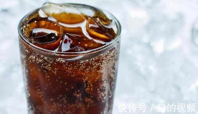 白开水|长期喝茶与长期喝白开水,哪个更健康?