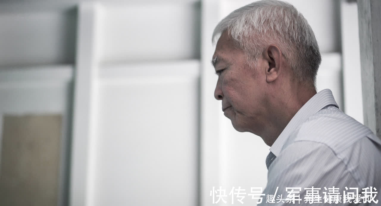 乳腺|提醒：中老年人是癌症“预备军”？出现5种表现，该做做检查了