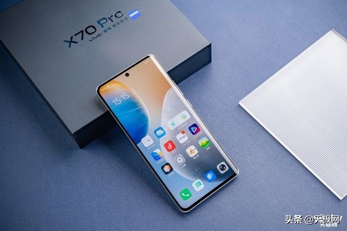 x70|这个时代少见的纯粹：vivo X70 Pro「独白」体验