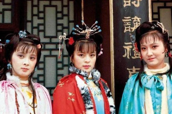 黛玉$贾家3春,为何只有探春违背王夫人搜查令?关灯开门:暗中有只眼