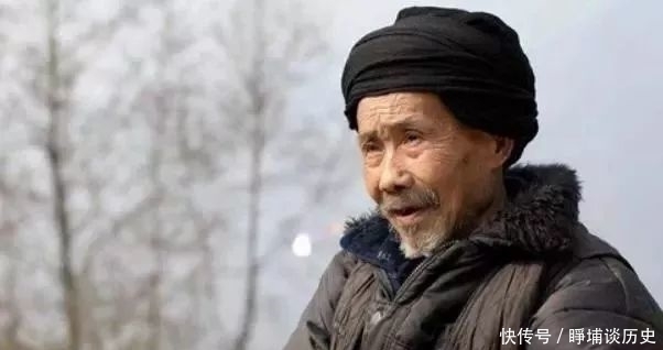 老祖宗如何看人?龟背蛇腰不可交,瞟眼看人不用刀,老一辈的智慧