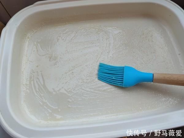 孩子最近就迷它,顿顿早餐嚷着吃,不揉面不擀面,出锅喷香又营养