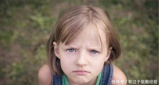 家长|“我再玩两分钟”父母的2种回应,成就了孩子2种“不同的人生”