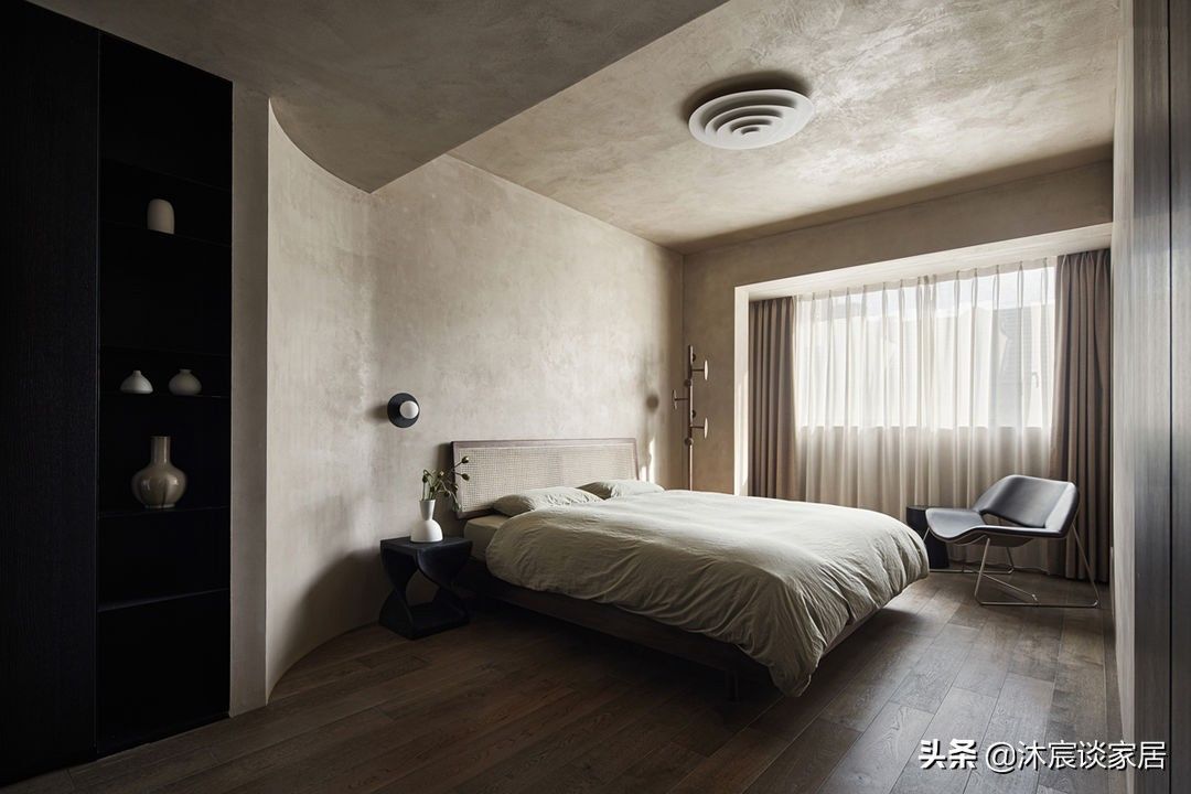 侘寂风|初看,他家真是“家徒四壁”,细品,真的是很有味道,越看越喜欢