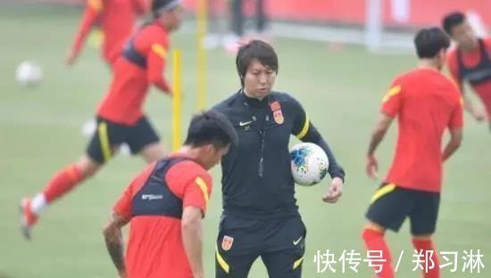 李铁|上海媒体做出争议报道:李铁遭重大打击,球迷吐槽声一片