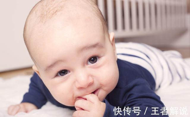 b1到12个月的宝宝,大运动自查