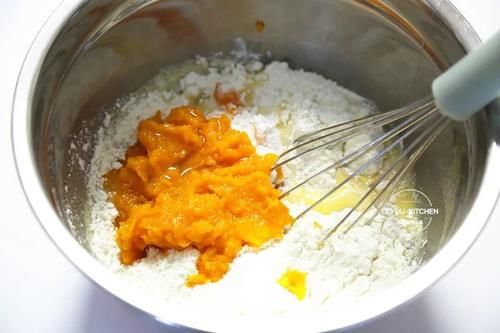  冬天|搅一搅，拌一拌就上锅蒸，和蛋糕一样好吃，冬天做简单又热乎