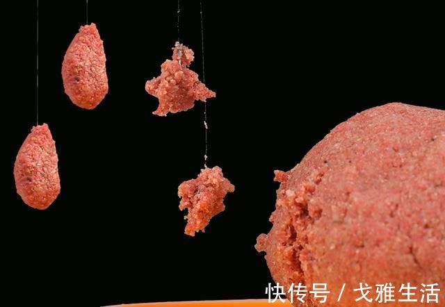 垂钓|钓鲫鱼什么时候用蚯蚓？什么时候用商品饵？看好了，以后别再纠结