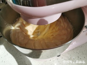 1碗面粉,5个鸡蛋,教你在家做鸡蛋糕,香甜松软,营养又美味!