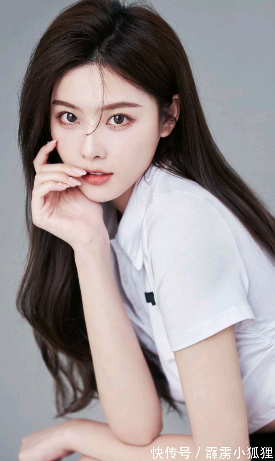 欢歌笑语@抬头托付窗前月,一片冰心寄远君