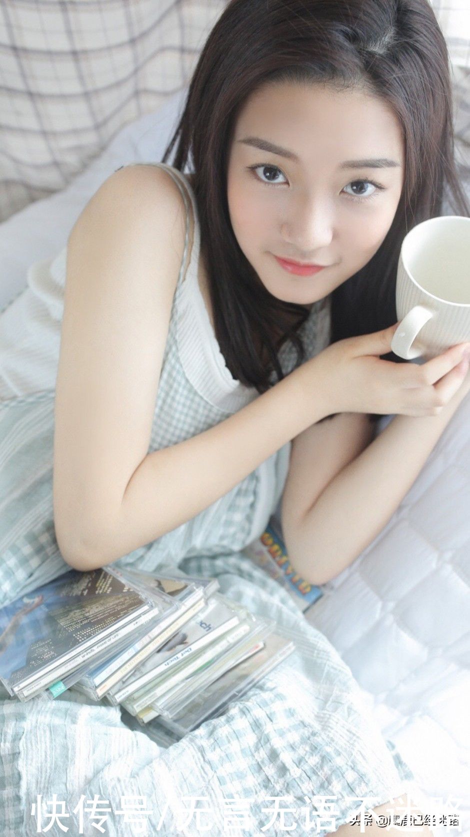 吊带背心|清新小美女，吊带背心穿搭，甜美居家