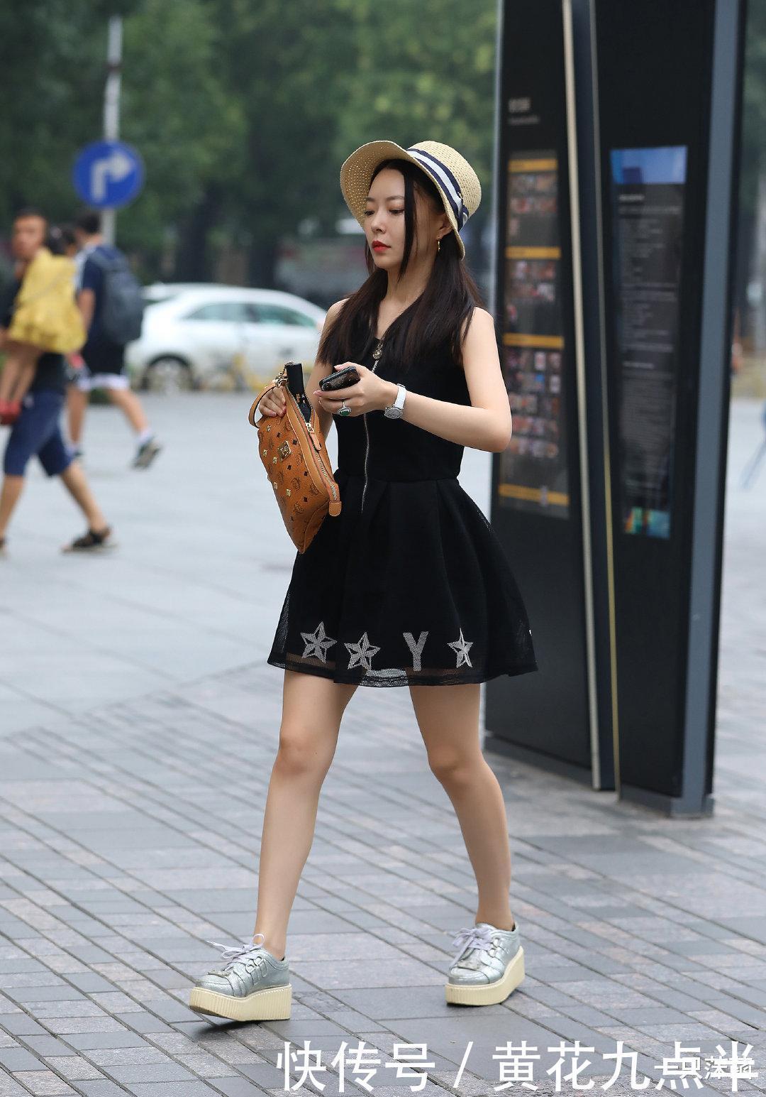 妹子的照片好美,一路自信优雅,活成别人羡慕的样子