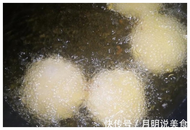 不会做油炸糖糕厨娘教你1招,简单实用家常做法,咬一口满嘴香
