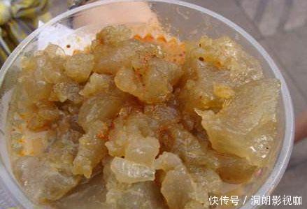 大妈|大妈摆摊卖自制“懒人菜”,3口锅1个人,一天卖出几百斤