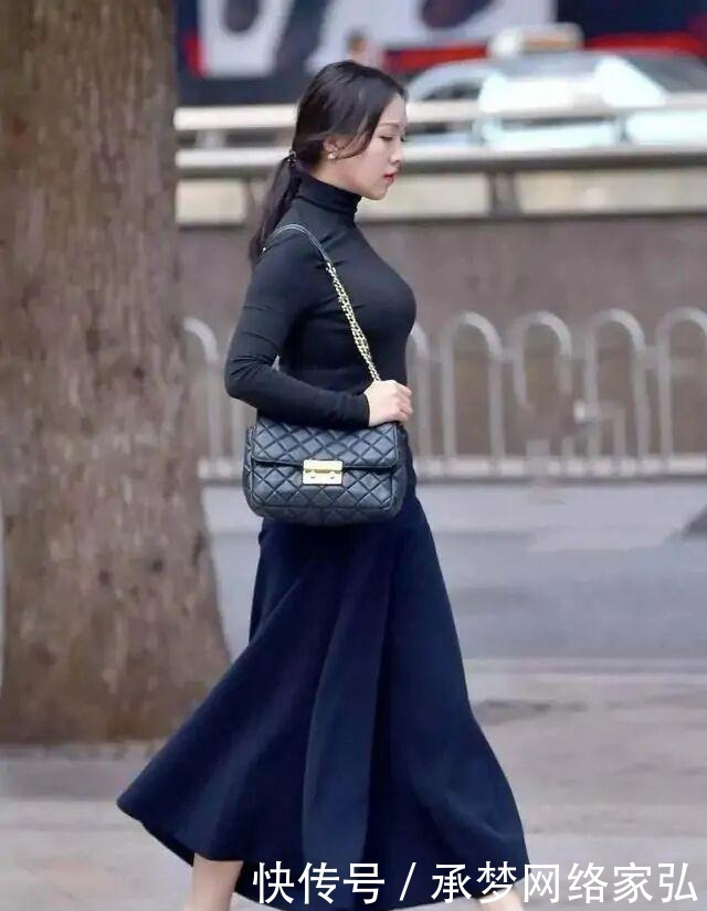 接地|“阔腿裤”过时了,如今流行“裙装裤”,这样穿时髦又接地气!