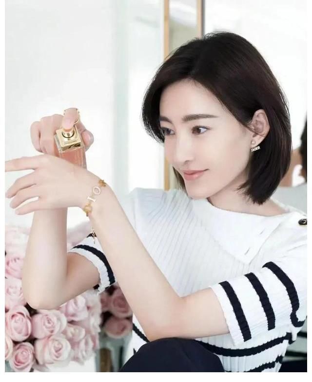 画眉|王丽坤：妆罢低声问夫婿，画眉深浅入时无