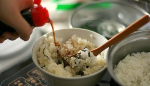 血糖|吃一碗米饭会让血糖上升?饭里加入几种食材,营养翻倍还稳定血糖