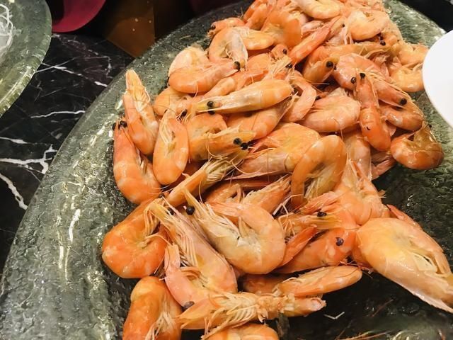  酒店|人均200+的五星级酒店自助餐，怎么吃才能回本？