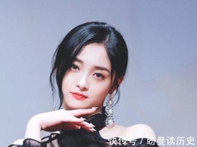 蔡徐坤|偶练结束三年：蔡徐坤见到周洁琼称呼都变了，彰显对老师的尊重