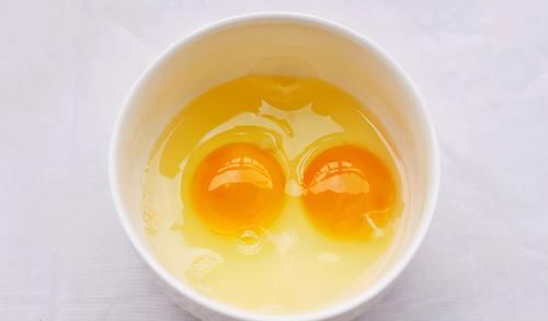 简单的营养早餐，分分钟搞定，香脆酥，一块接着一块