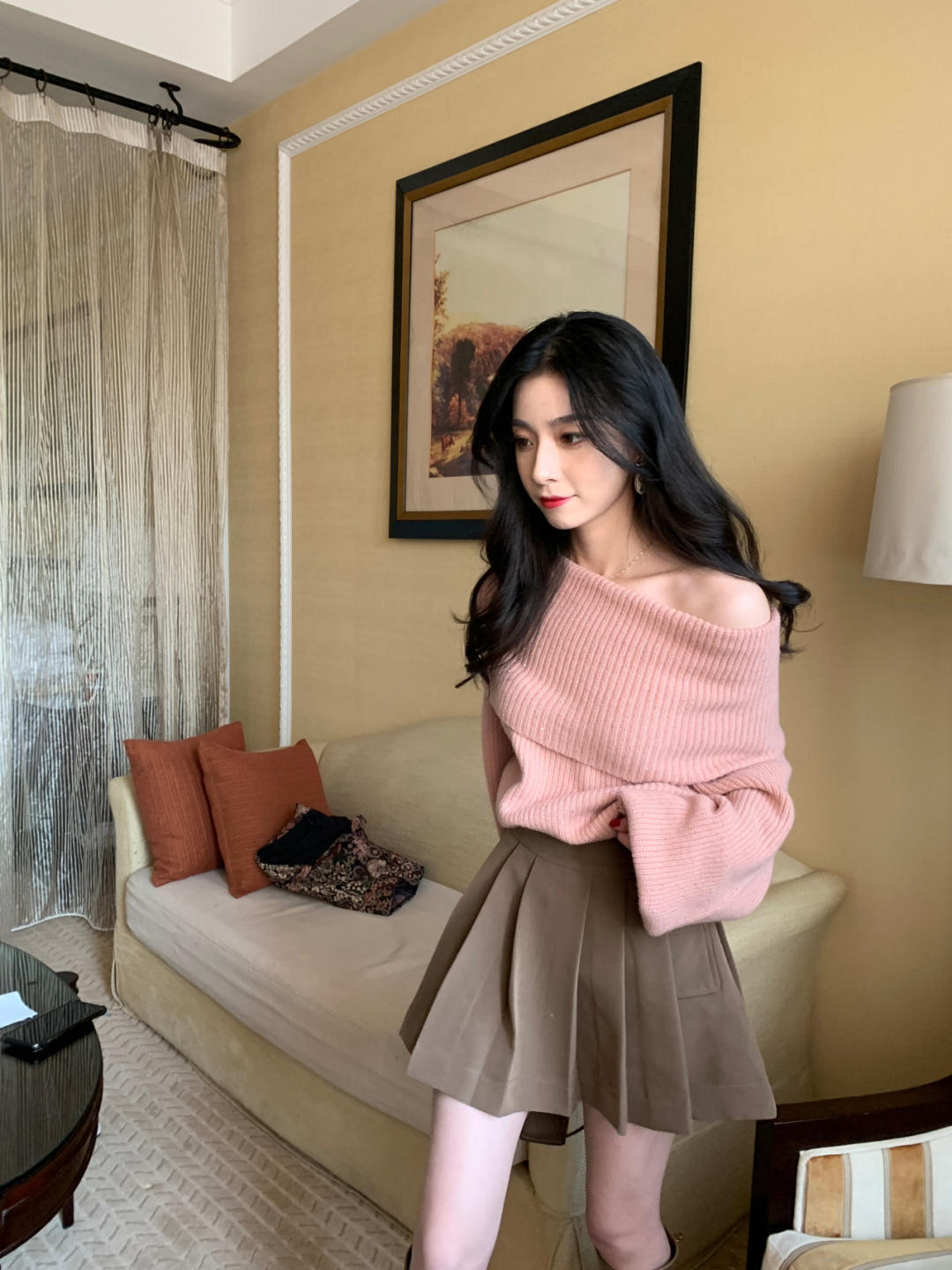 针织衫|今年秋天最流行“韩系学姐风”,掌握几类实用技巧,让你轻松展现熟女气质