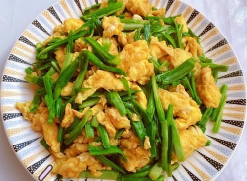 鸡蛋|冬天,吃大鱼大肉不如它,每天炒一盘,美味下饭,实在太香了!