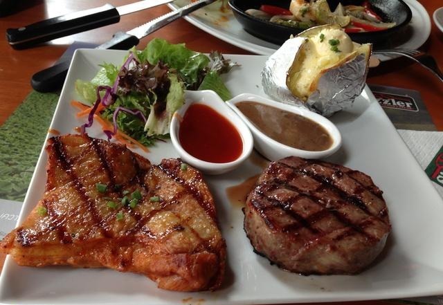 尴尬|吃西餐时,服务员给你“一张纸”,如果用来擦嘴就“尴尬”了