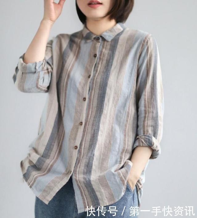  条纹衬衫|女人到了45岁，别打扮太俗！看奔四奔五今秋流行这么穿，气质优雅