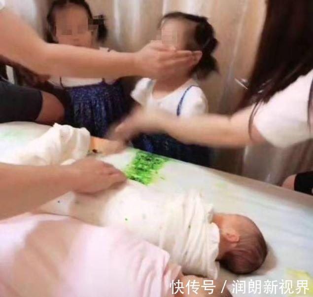 双胞胎女儿|爸妈喜迎双胞胎儿子,可双胞胎女儿充满敌意,网友要挺住啊!