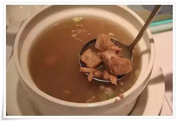 肉丝|美食优选：墨鱼排骨汤，豆角炒肉丝，凉拌豆角的做法