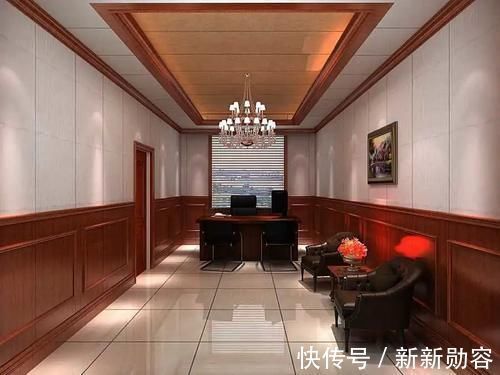 发霉|墙面还贴壁纸?不用几年就发霉了,如今流行用集成墙板,上档次