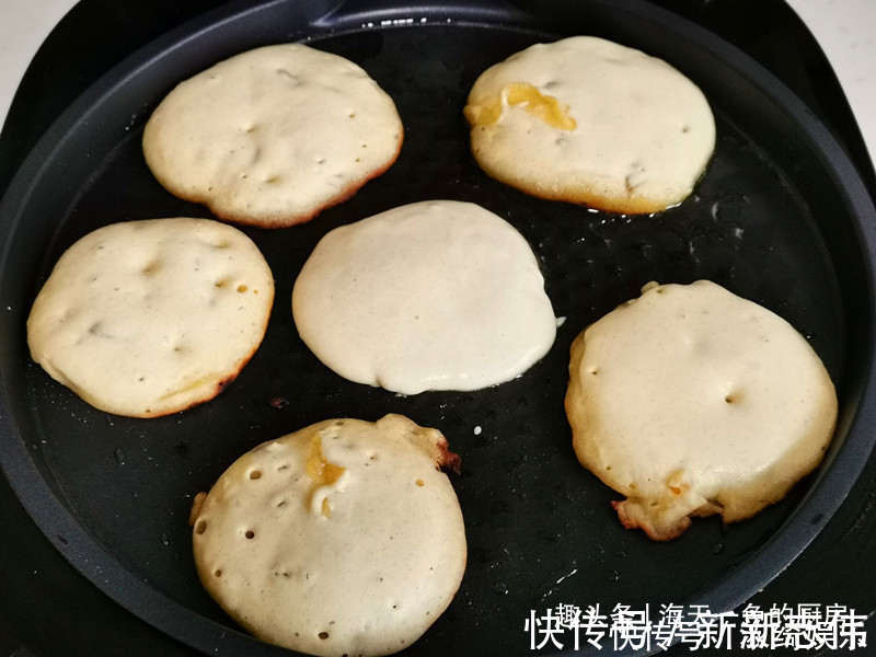 孩子最爱的早餐饼,早起10分钟就能做好,松软香甜真好吃