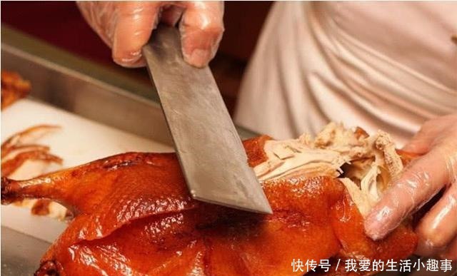 “全聚德”沦为拍照景点,收费名堂五花八门,百年招牌也飘了!