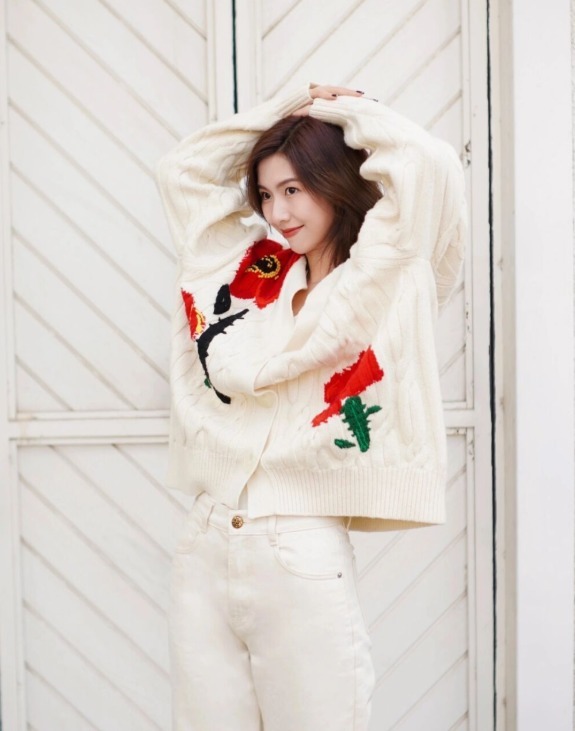 菱格纹 想要温柔还保暖?瞧博主的毛衣穿搭方法,让你做个美美的小仙女