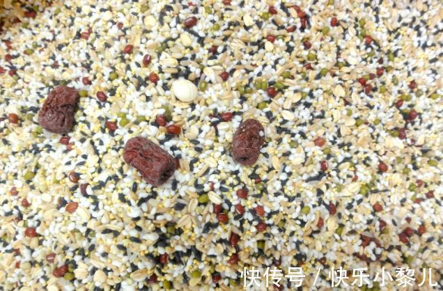 孩子|如何将大米和绿豆分开?熊孩子超市闯祸,万能网友贡献“小妙招”