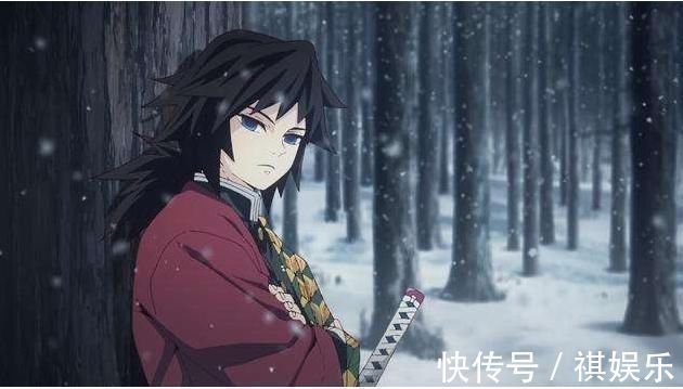 鬼灭之刃|日本网友偶然在田间看见《鬼灭之刃》稻草人,这下子鬼都不敢来了