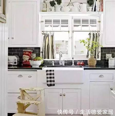 一进小姨家的厨房以为走错了,物品摆放太整齐,看不到瓶瓶罐罐!