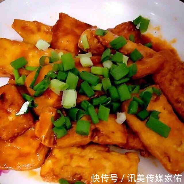 美食精选：香辣鱿鱼须，鱼香茄子，糖醋豆腐，猪油渣烧白菜的做法