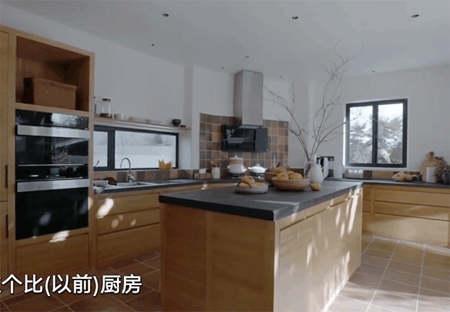 会客厅|5位阿姨抱团养老，合买520㎡老宅，花183万装成山间别墅