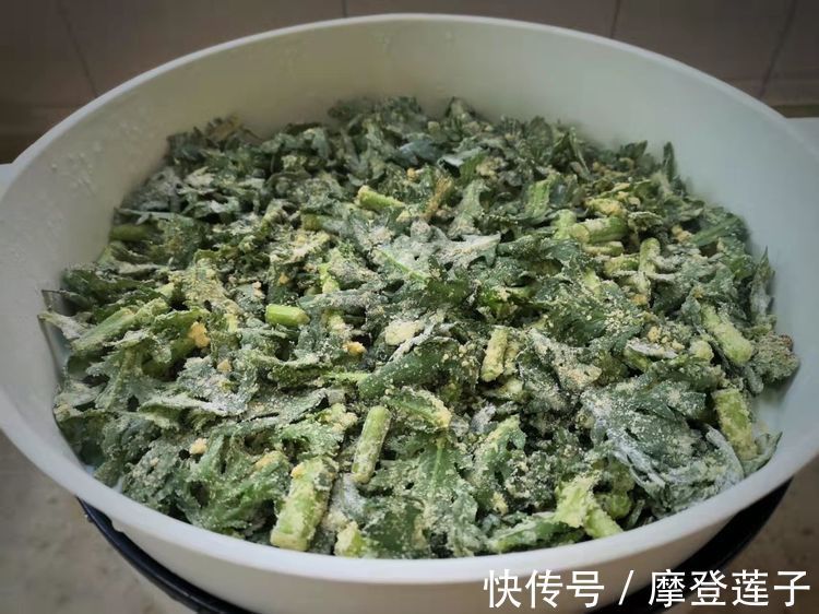 蒸菜|冬季,这碱性蔬菜要多吃,改善失眠还润肺,做成蒸菜特别好吃!