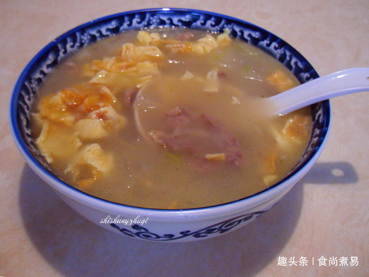 茄子|和婆婆在家吃午饭，10块钱不到做了三菜一汤，营养丰富真实惠