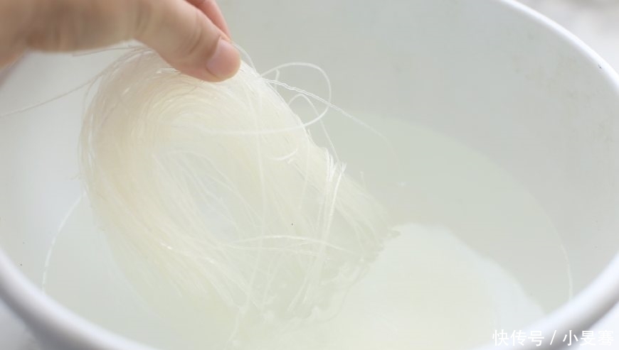 凉拌菜|夏天最爱这道凉拌菜,清脆爽口又下火,花2块钱就能做一大盘