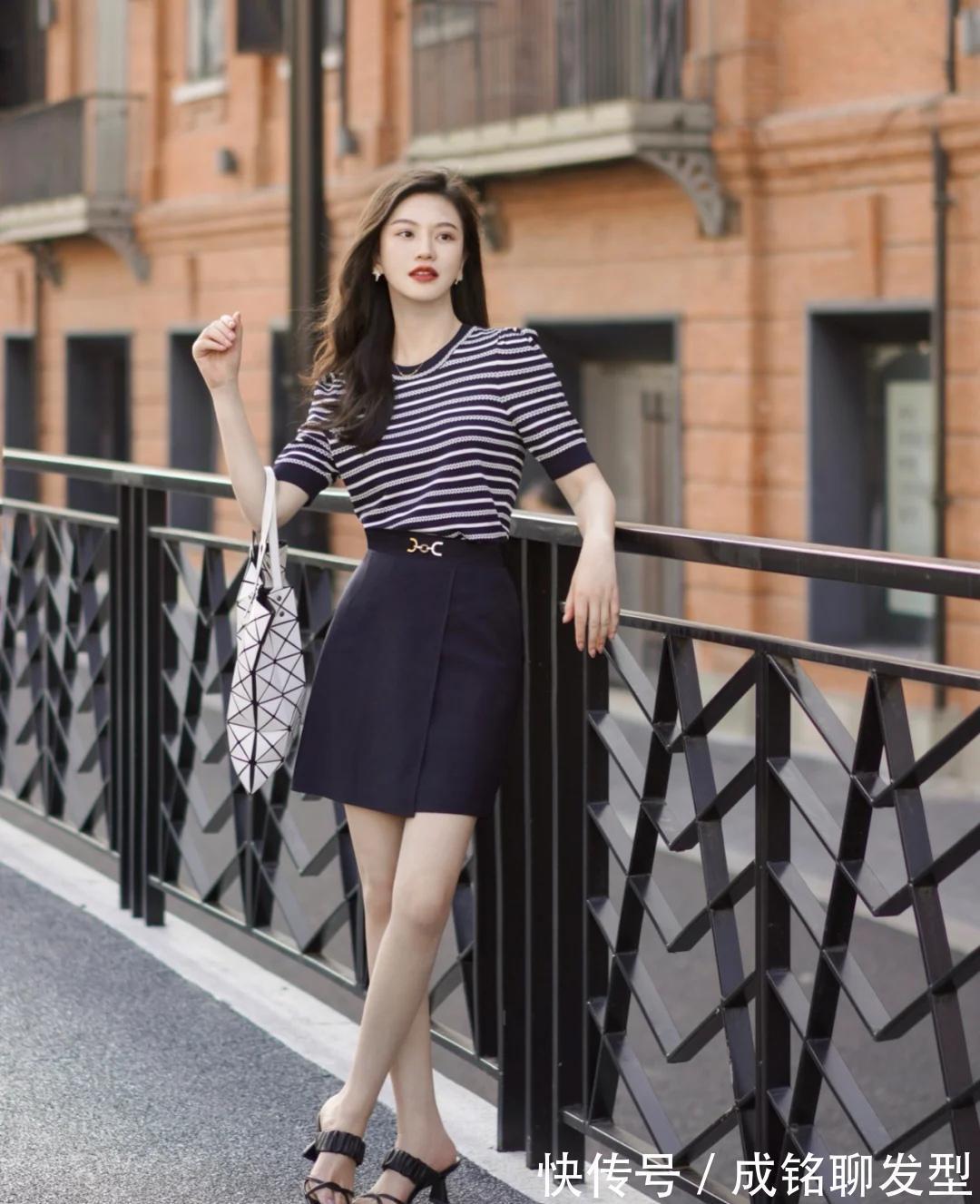 老网红|条纹元素这种“老网红”,简约时尚但也容易翻车,这样穿才不出错