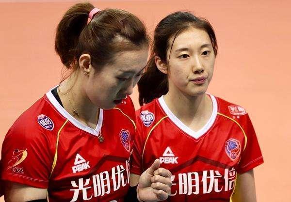 朱婷|1米94主攻官宣退役!16岁进女排国家队,朱婷之前的最火天才少女